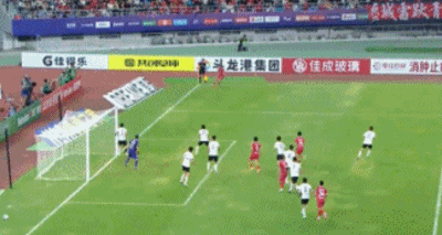 罗昂客场努力,仍以小比分失利 罗昂客场努力,仍以小比分失利