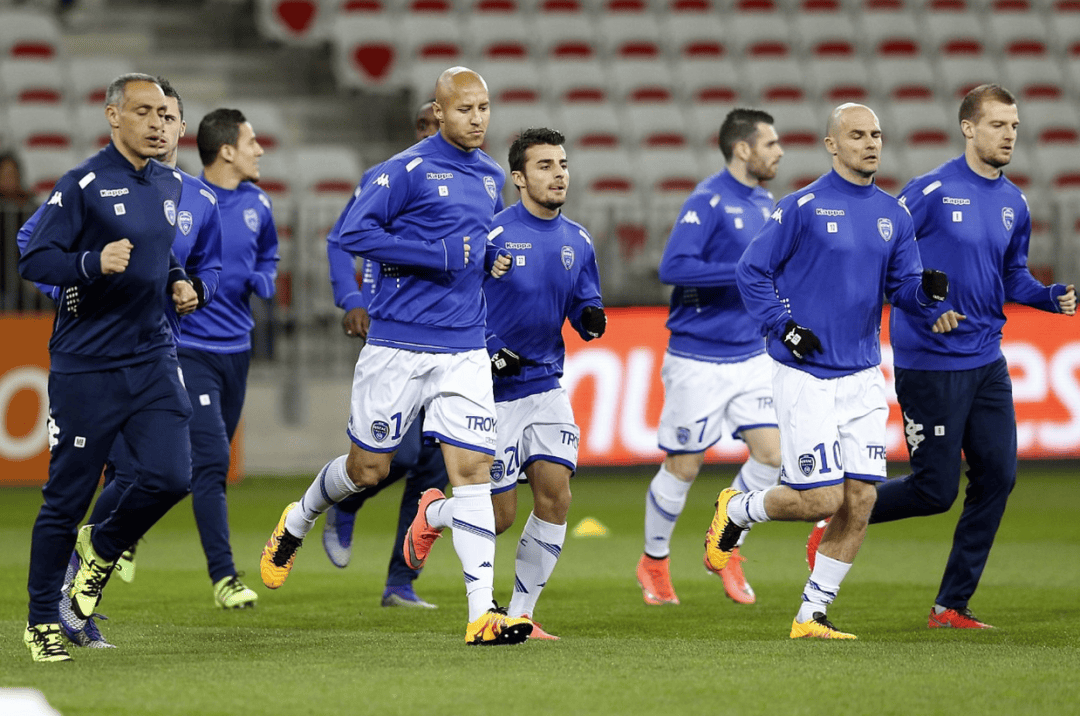 维罗纳客场战胜帕尔马,实力逐渐取得认可的简单介绍 维罗纳客场战胜帕尔马,实力逐渐取得认可的简单介绍