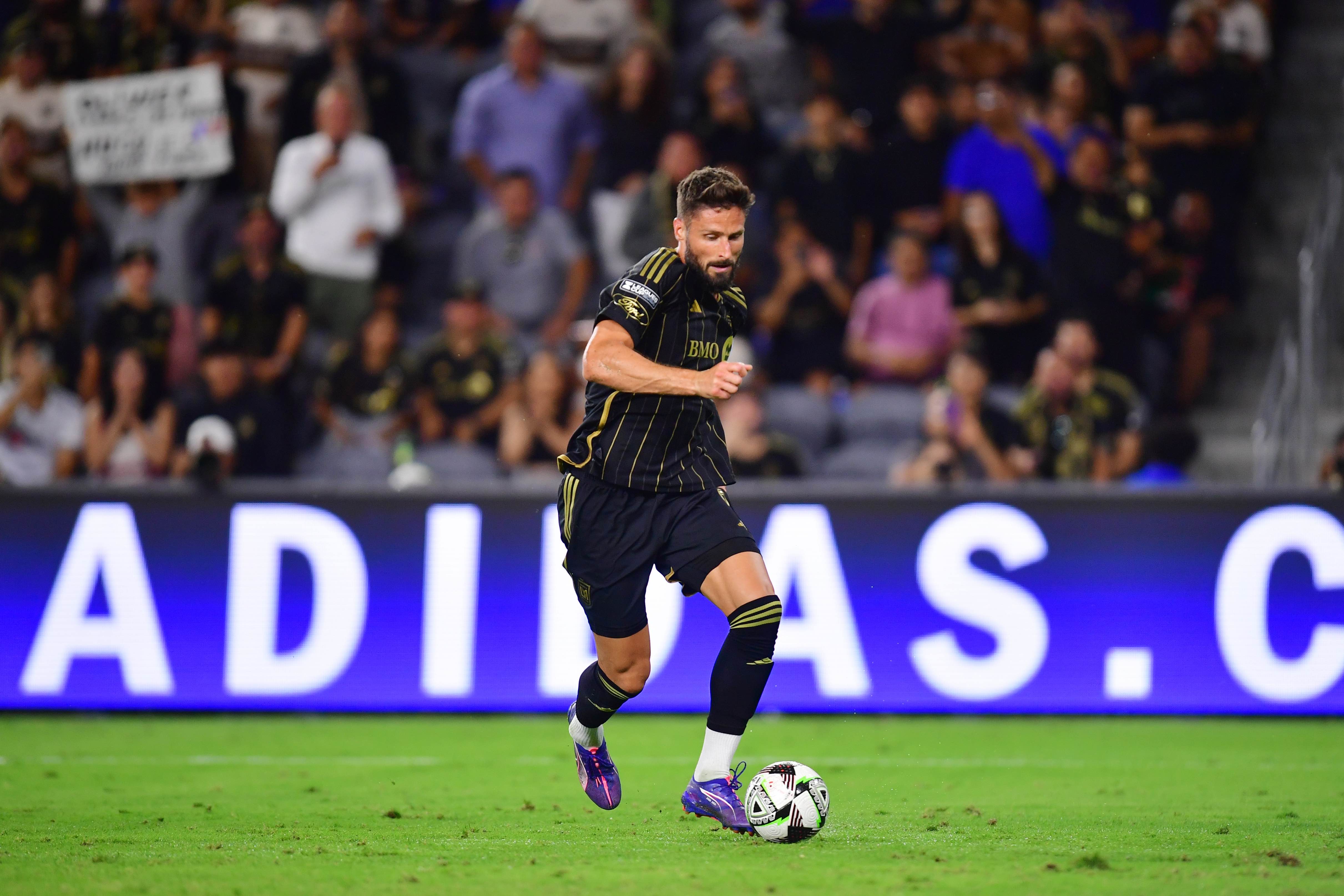 切尔西主场大胜晋级,托马斯-图赞赏球员拼搏 切尔西主场大胜晋级,托马斯-图赞赏球员拼搏